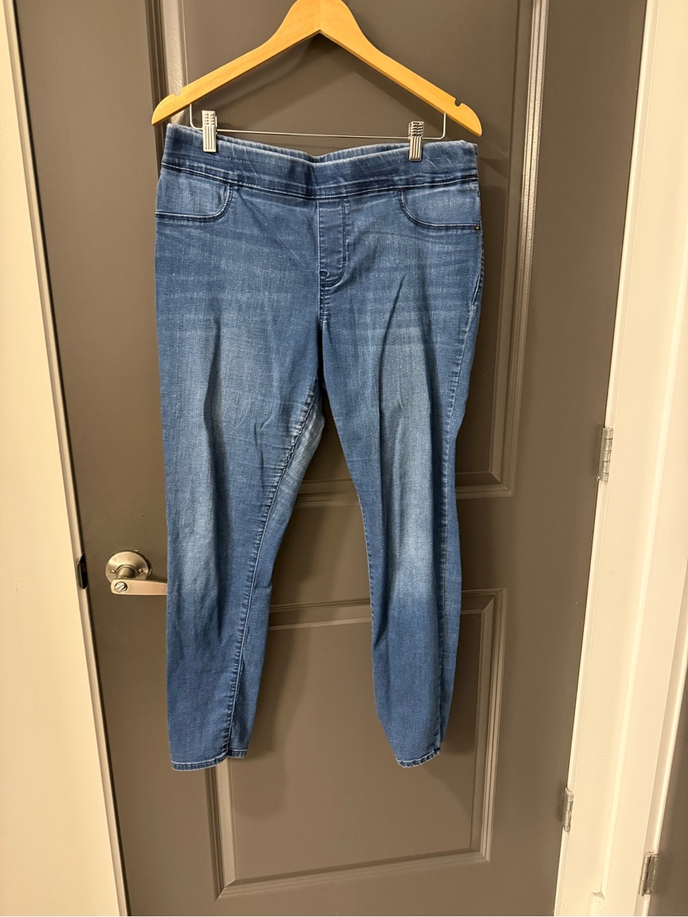 Old Navy Rockstar Women's Stretch Blue Jeggings - Comfortable Everyday Jeans